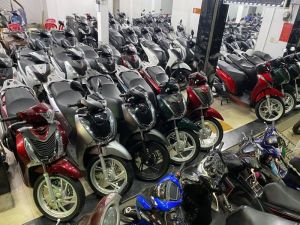 Mua Xe Máy Cũ Hà Nội – Địa Chỉ Uy Tín, Chất Lượng, Giá Tốt Nhất! 2 Mua xe máy cũ Hà Nội Chuyên kinh doanh, mua bán, trao đổi các loại xe máy lướt và xe máy đã qua sử dụng liên hệ hotline: 0853.386.777