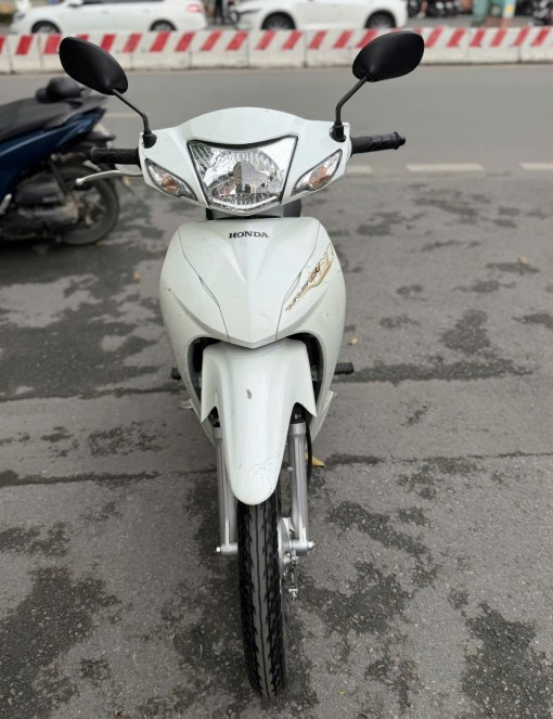Mua xe máy cũ Hà Nội Chuyên kinh doanh, mua bán, trao đổi các loại xe máy lướt và xe máy đã qua sử dụng liên hệ hotline: 0853.386.777